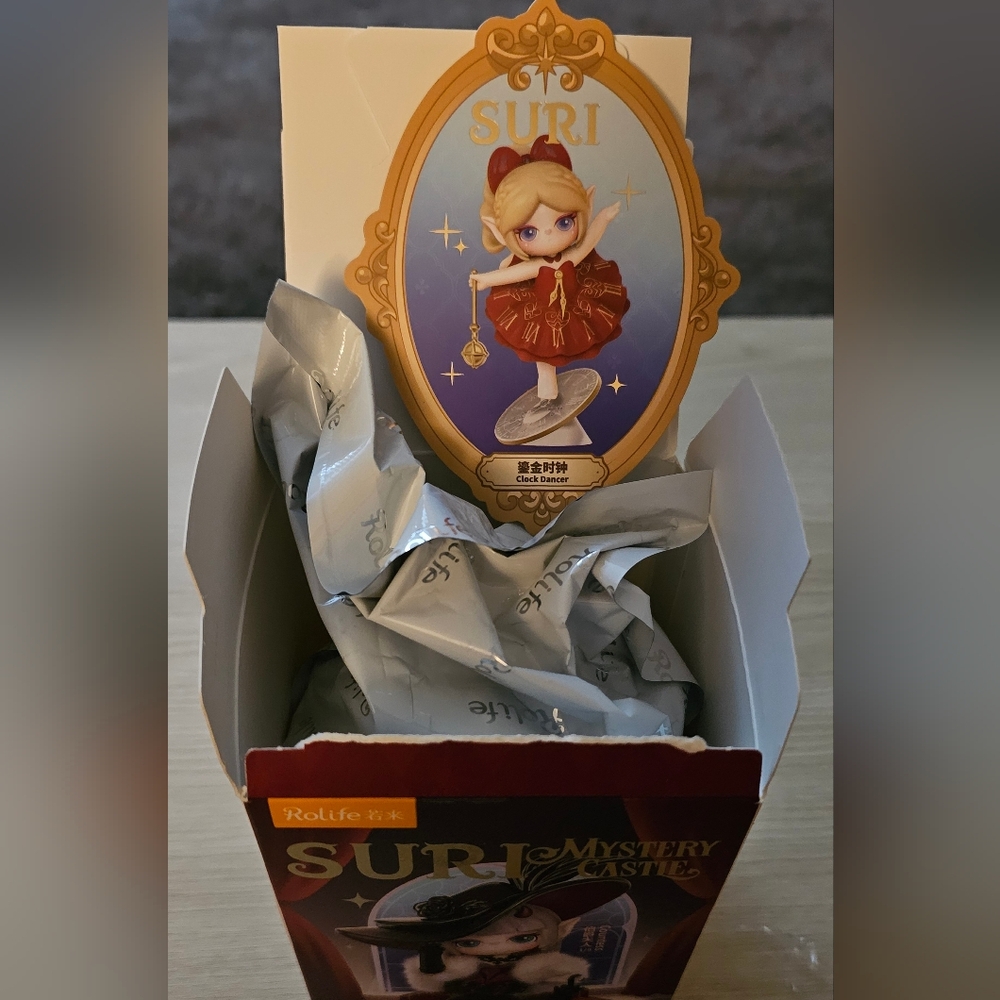 Suri Mystery Castle Clock Dancer